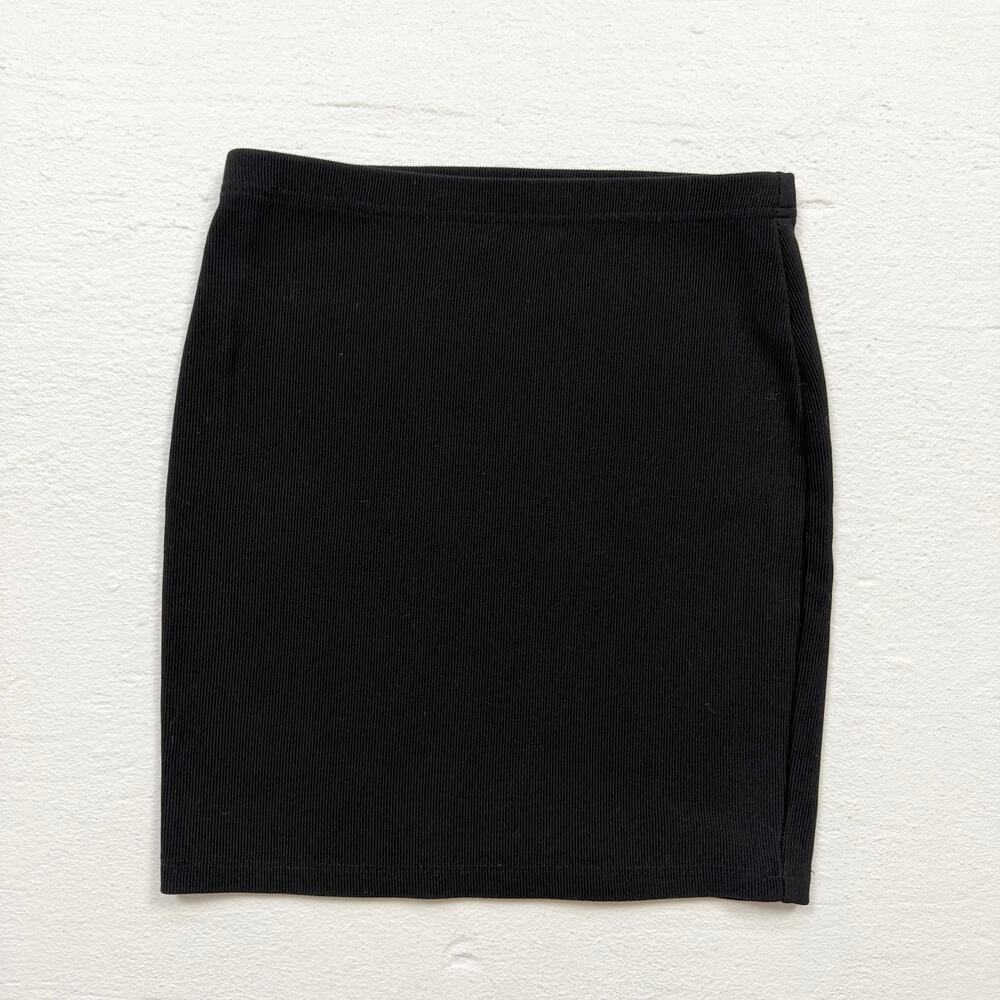 Forever 21 Black Ribbed High-Rise Mini Skirt, Size Small